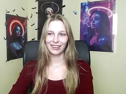 StrangerGi online show from May 20, 7:55 pm
