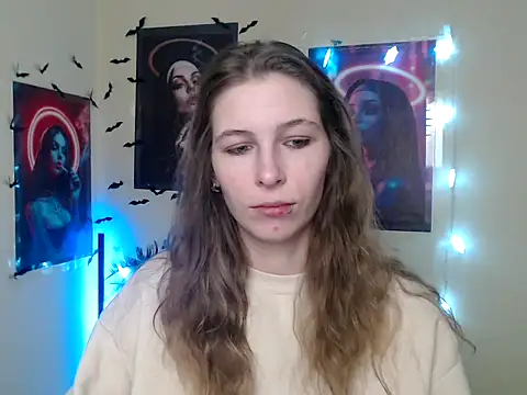 StrangerGi online show from December 19, 7:11 am