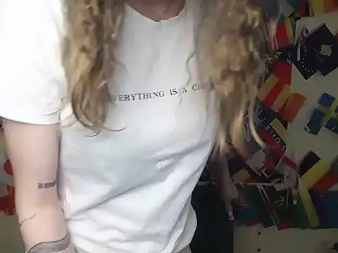 StrangerGi online show from March 5, 7:05 am