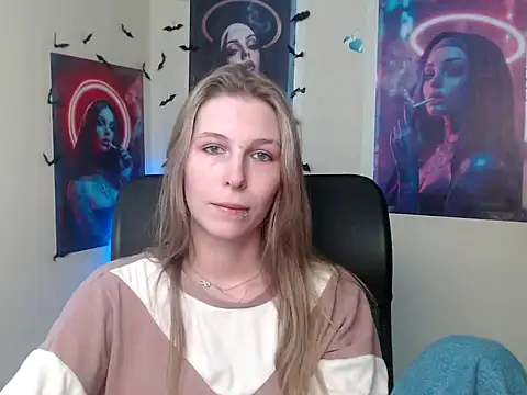 StrangerGi online show from May 11, 4:04 pm