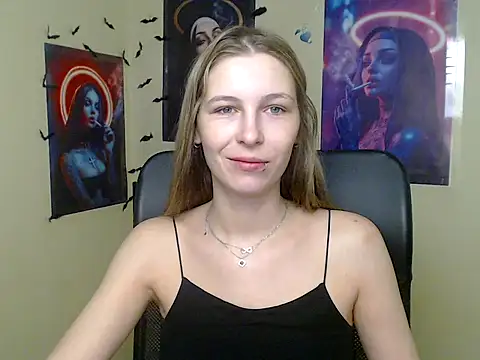 StrangerGi online show from May 28, 6:21 am