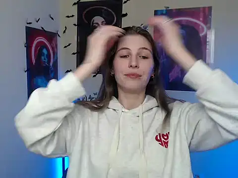 StrangerGi online show from December 5, 1:32 pm