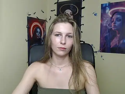 StrangerGi online show from June 11, 8:06 pm