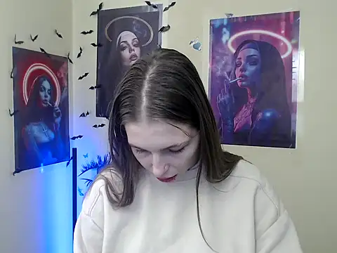 StrangerGi online show from November 7, 7:02 am