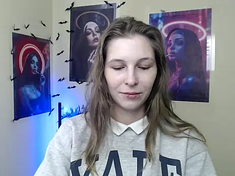 StrangerGi online show from February 11, 1:00 pm