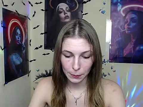 Snapshot of StrangerGi chatting on February 27, 4:54 pm StrangerGi online show from February 27, 4:54 pm