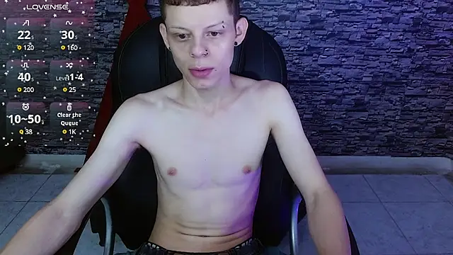 Matthew Boy  online show from March 8, 8:14 pm