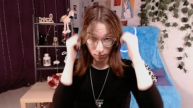 Hermione Reid online show from January 25, 4:23 am