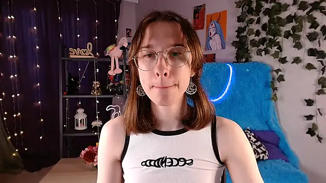 Hermione Reid online show from January 19, 8:50 am