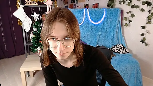 Hermione Reid online show from January 9, 4:30 am