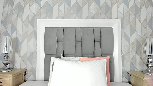 Snapshot of anais_cooper chatting on November 18, 11:35 am anais cooper online show from November 18, 11:35 am