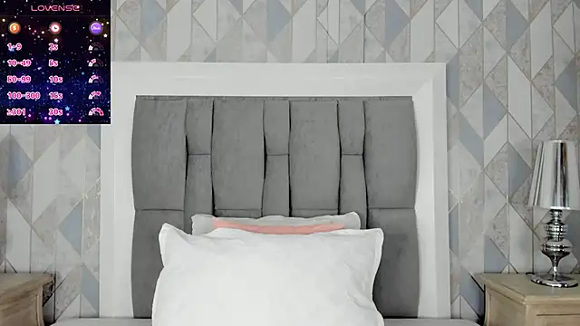 Snapshot of anais_cooper chatting on December 3, 11:42 am anais cooper online show from December 3, 11:42 am