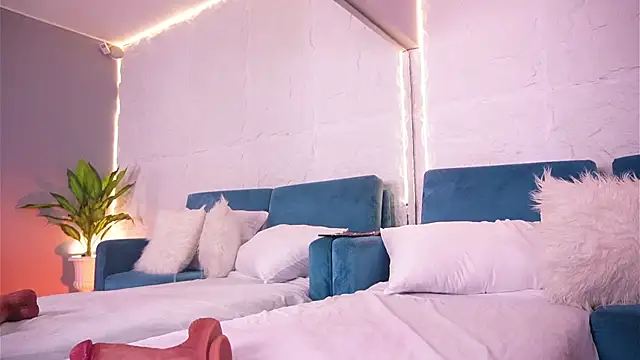 CailynBrowm online show from March 29, 4:58 am