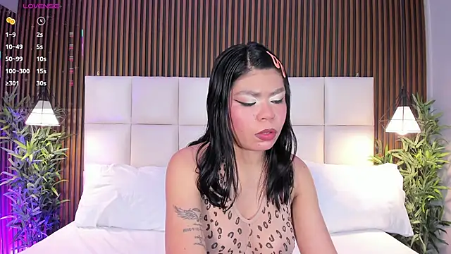 CailynBrowm online show from December 3, 4:24 am