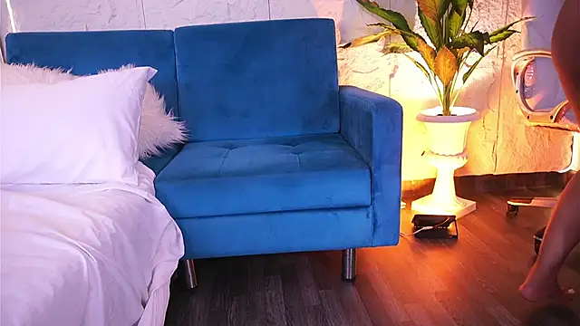 Snapshot of CailynBrowm chatting on February 22, 5:10 am CailynBrowm online show from February 22, 5:10 am