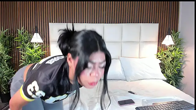 CailynBrowm online show from December 14, 4:29 am