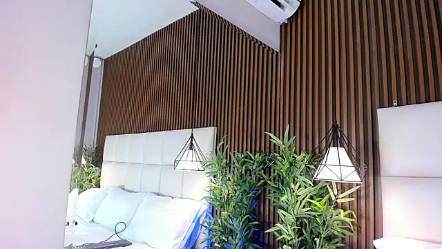 CailynBrowm online show from November 23, 4:33 am