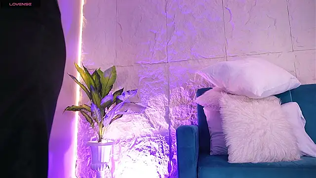 CailynBrowm online show from March 13, 3:22 am