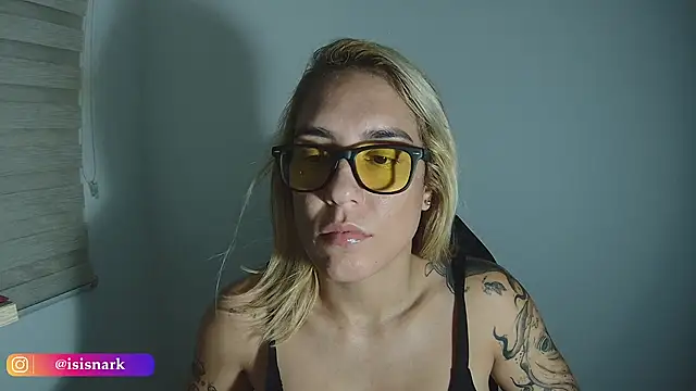 Snapshot of Isis69_ chatting on February 10, 11:48 pm Isis69 online show from February 10, 11:48 pm