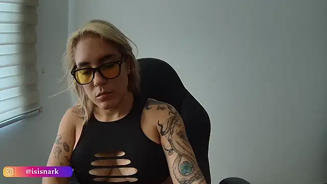 Isis69  online show from October 31, 9:11 pm