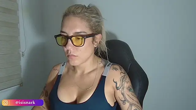 Isis69  online show from March 31, 1:51 am