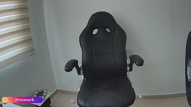 Isis69  online show from April 7, 6:10 pm