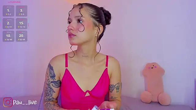 Snapshot of pau_live chatting on February 7, 5:15 am pau live online show from February 7, 5:15 am