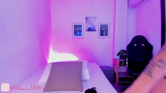 pau live online show from November 25, 11:43 am