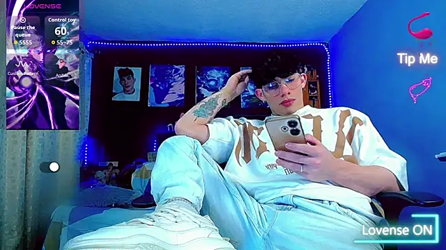 thiagomurphyy online show from November 23, 2:32 am