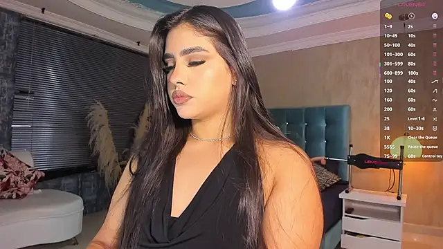 Snapshot of MelanieRioss chatting on October 31, 1:19 pm MelanieRioss online show from October 31, 1:19 pm