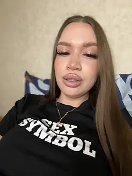 bunnyrich online show from March 25, 7:13 pm