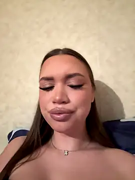 bunnyrich online show from December 19, 4:42 pm