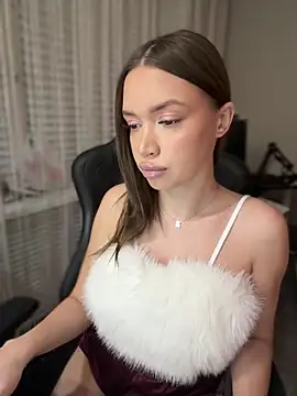 bunnyrich online show from October 21, 8:30 pm