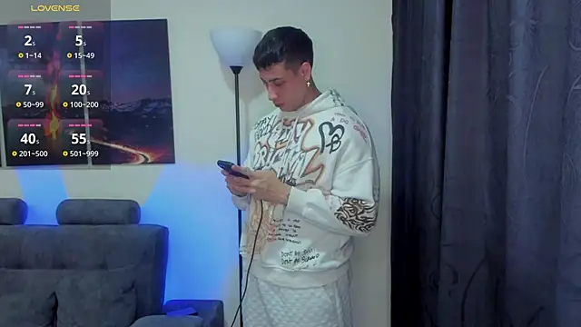 Snapshot of matt_saill chatting on October 9, 12:44 am matt saill online show from October 9, 12:44 am