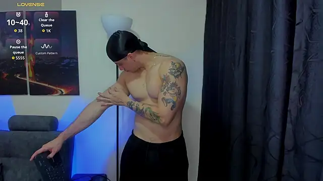 Snapshot of matt_saill chatting on October 10, 12:55 am matt saill online show from October 10, 12:55 am