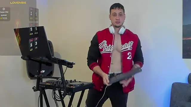 Snapshot of matt_saill chatting on September 14, 2:12 am matt saill online show from September 14, 2:12 am