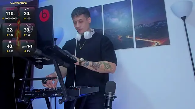 Snapshot of matt_saill chatting on November 18, 1:21 am matt saill online show from November 18, 1:21 am