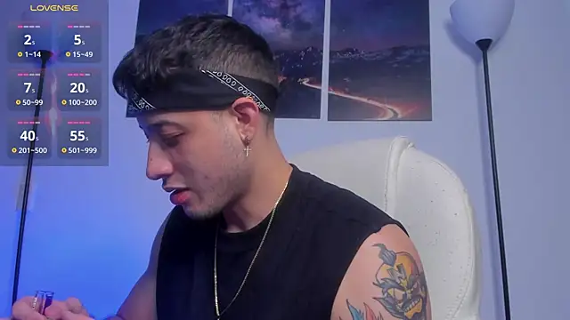 Snapshot of matt_saill chatting on November 10, 12:43 pm matt saill online show from November 10, 12:43 pm