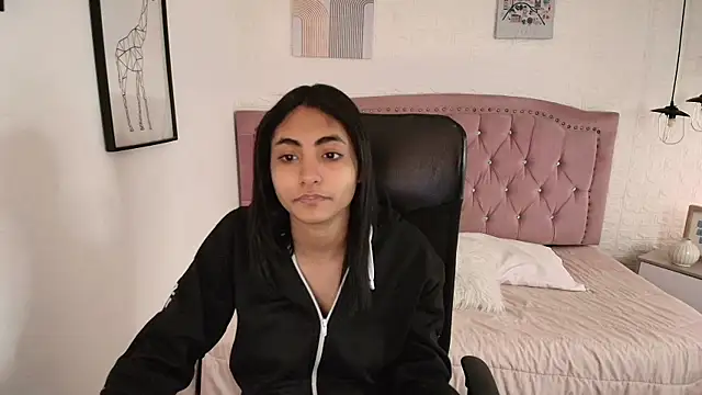 Snapshot of shaneelle chatting on November 22, 3:11 pm shaneelle online show from November 22, 3:11 pm