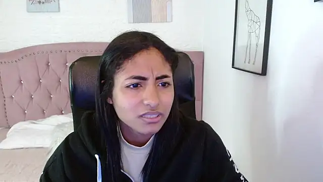 Snapshot of shaneelle chatting on November 8, 3:10 am shaneelle online show from November 8, 3:10 am