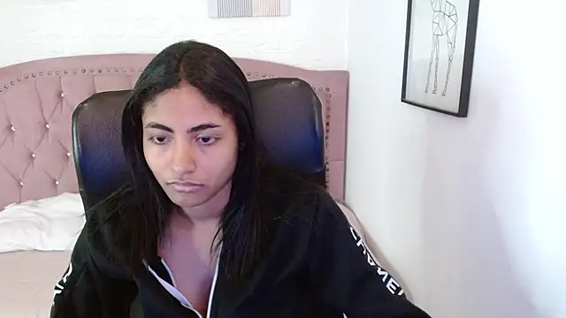 Snapshot of shaneelle chatting on November 11, 3:12 am shaneelle online show from November 11, 3:12 am