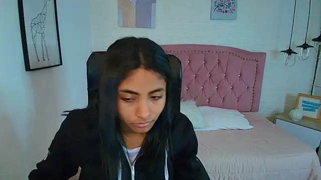 Snapshot of shaneelle chatting on November 24, 3:06 am shaneelle online show from November 24, 3:06 am