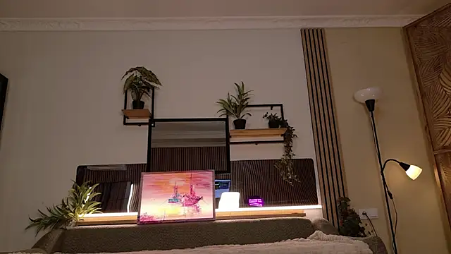 Yukisans online show from May 24, 9:09 am