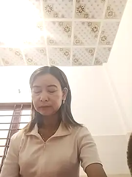 Sexy-ladyboobs20 online show from December 1, 1:17 am