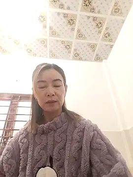 Sexy-ladyboobs20 online show from December 19, 1:42 am