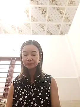 Sexy-ladyboobs20 online show from November 27, 1:28 am