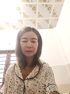 Sexy-ladyboobs20 online show from November 8, 1:42 am