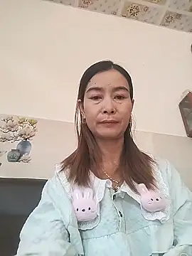 Sexy-ladyboobs20 online show from May 13, 1:45 am