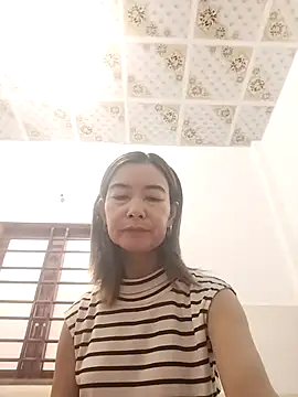 Sexy-ladyboobs20 online show from November 30, 1:39 am