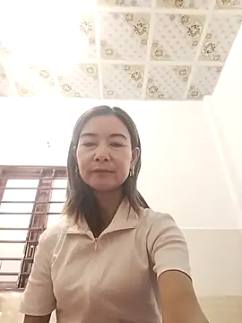 Sexy-ladyboobs20 online show from November 28, 1:28 am